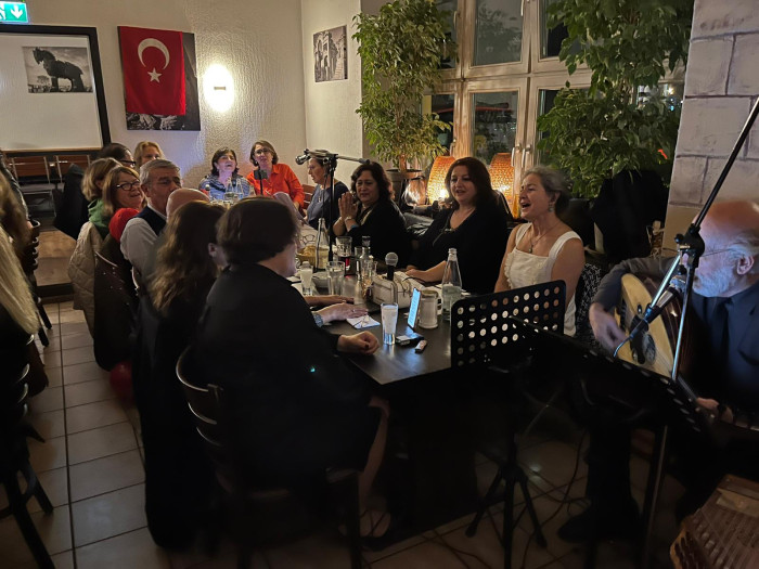 İZMİRLİLER - MÜNİH KUTLAMA