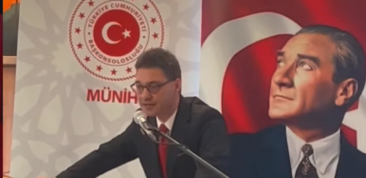 M&Uuml;NİH&rsquo;TE D&Uuml;NYA TİYATROLAR G&Uuml;N&Uuml; KUTLANDI