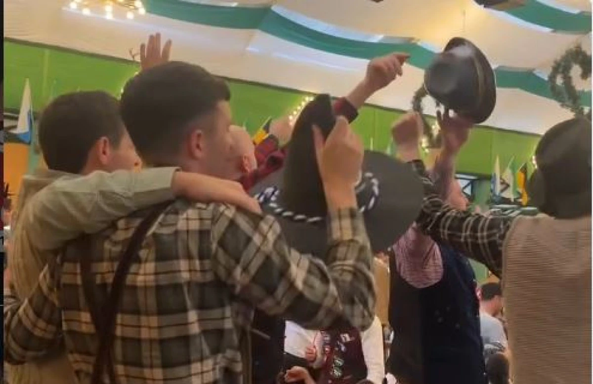 OKTOBERFEST'E İLK HAFTA SONU 1 MİLYON ZİYARET&Ccedil;İ GELDİ