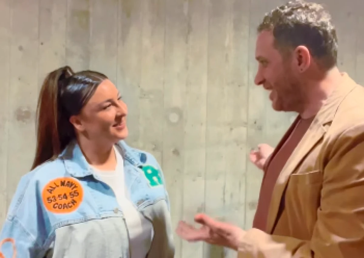 YASEMİN SAKALLIOĞLU DENİZ GEZGİNCİ'NİN SORULARINI YANITLADI